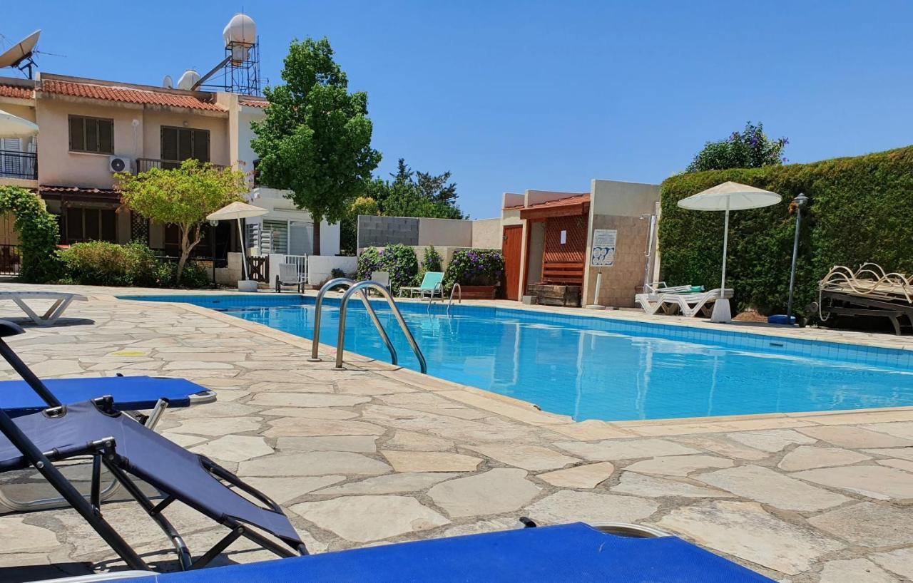 Cosea Living- Flat With Pool, Jasmine Gardens 206 * Paphos