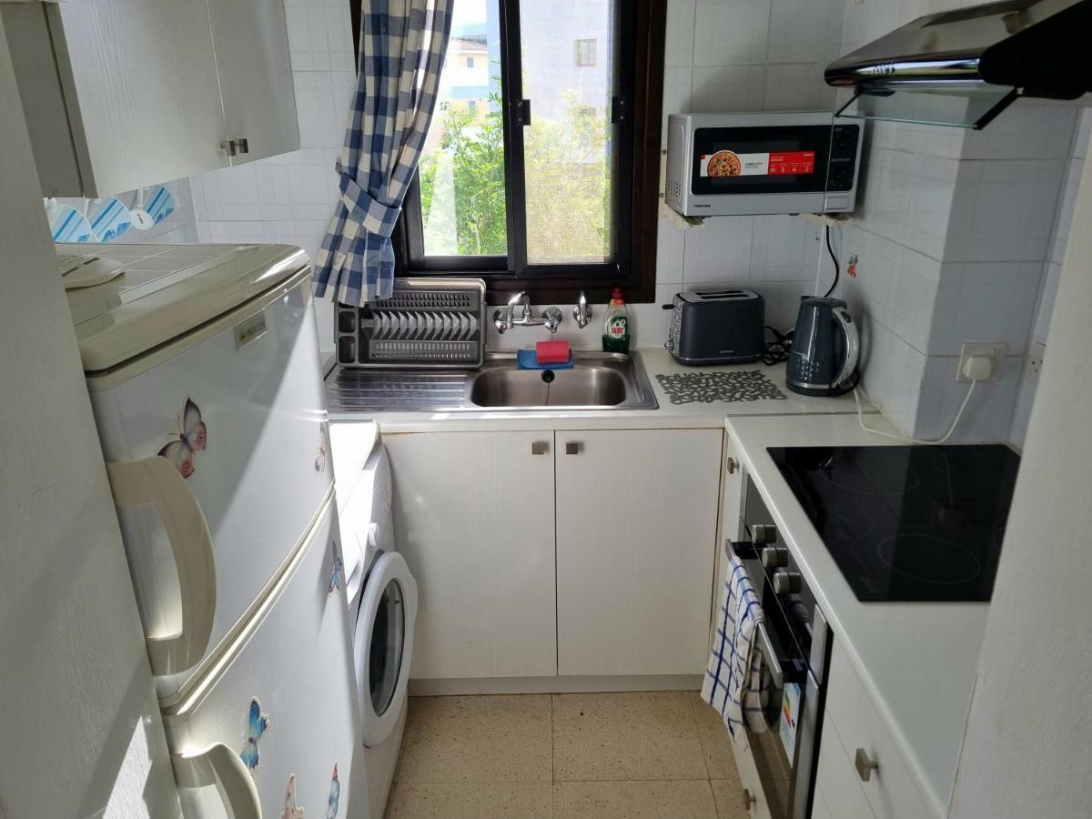 Cosea Living- Flat With Pool, Jasmine Gardens 206 *